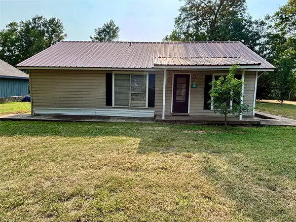 215 Cleveland, Winfield, TX 75493