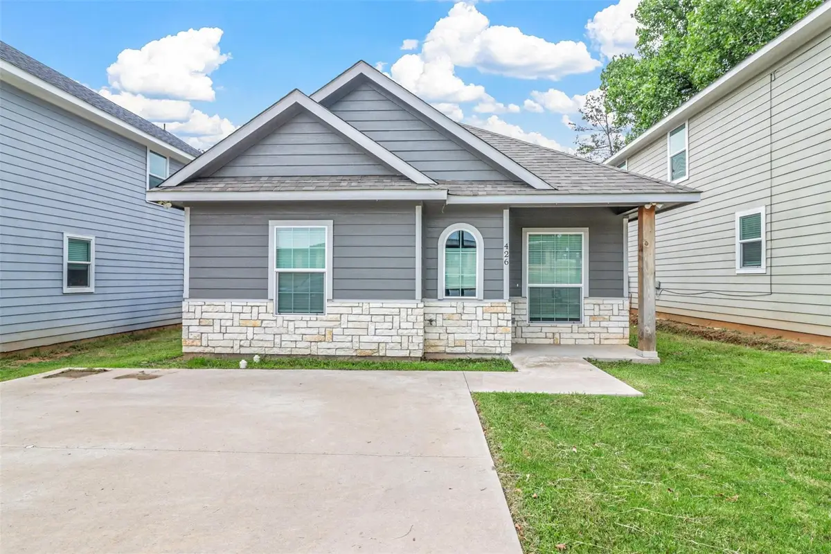 426 W Coffin Street, Denison, TX 75020 - #1