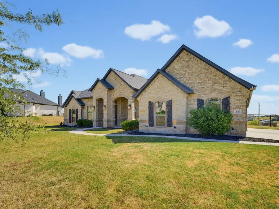 139 Bluff Ridge Court, Paradise, TX 76073 - #2