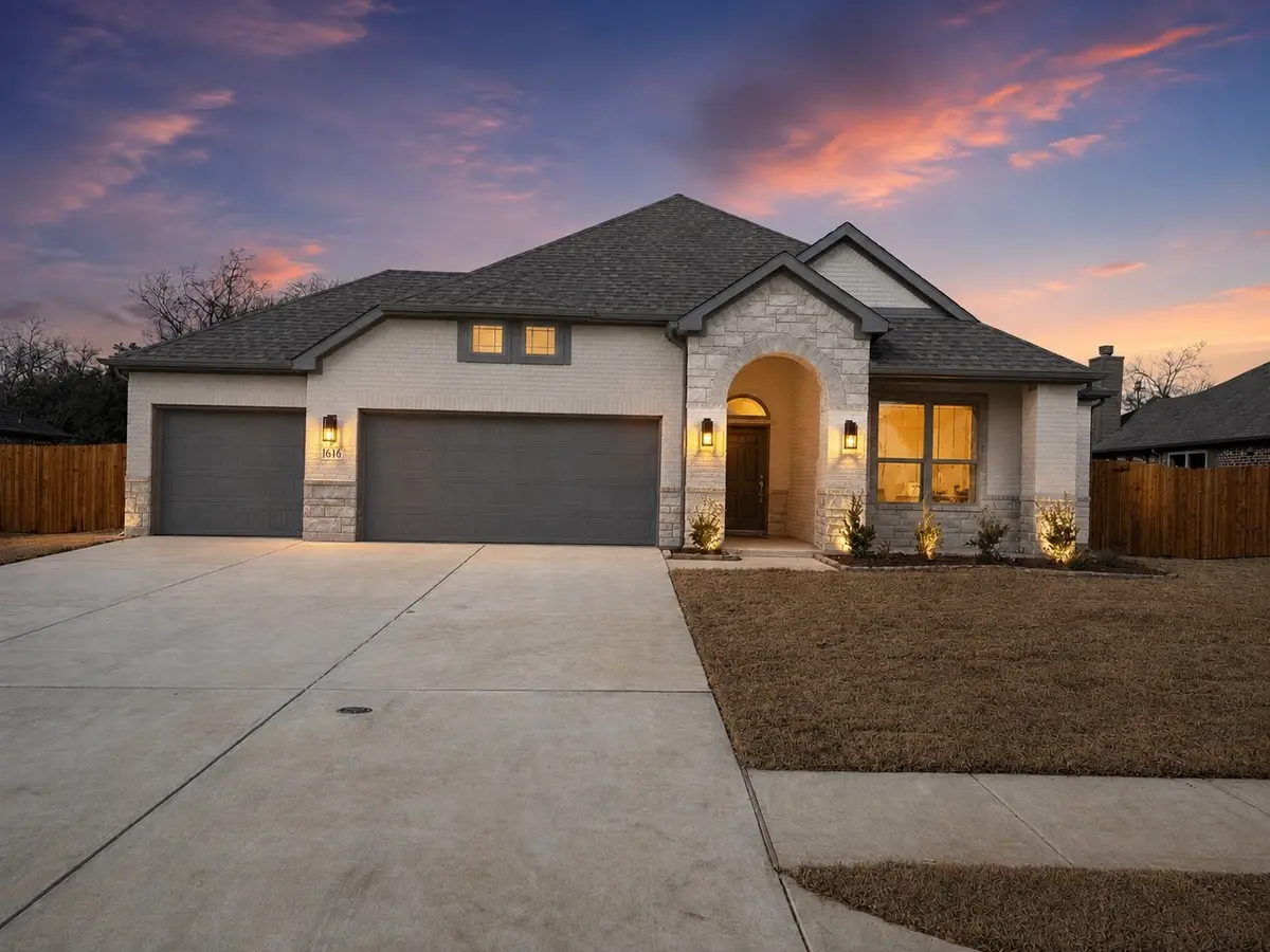 5004 Taylor Trail, Sanger, TX 76266 - #1