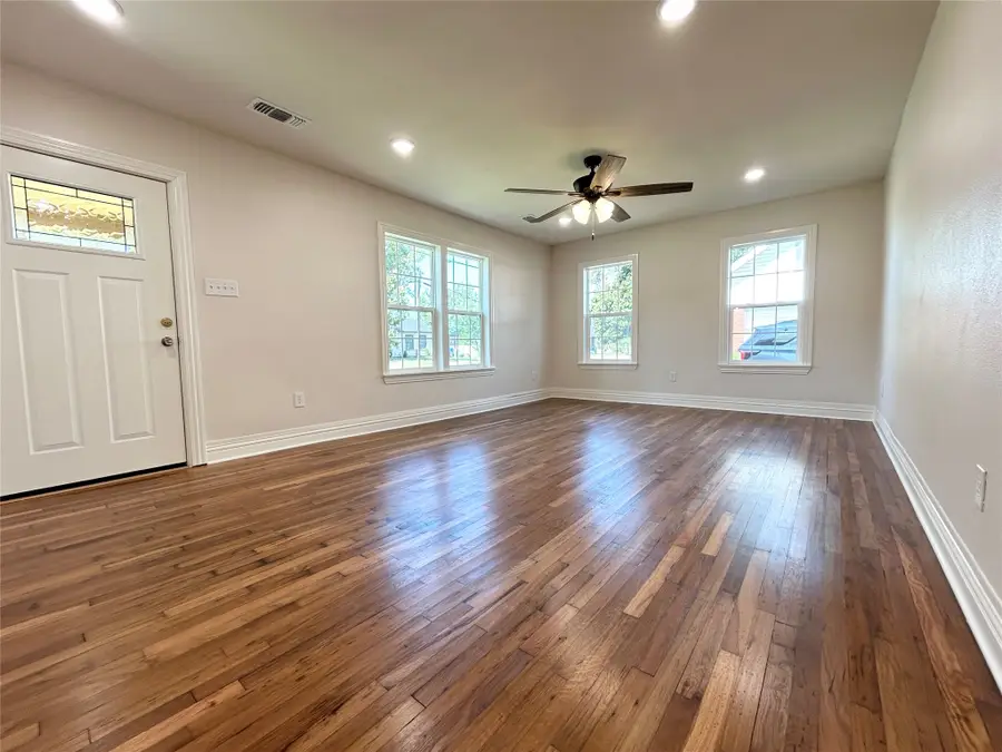 118 Kyle Street, Sulphur Springs, TX 75482 - #2