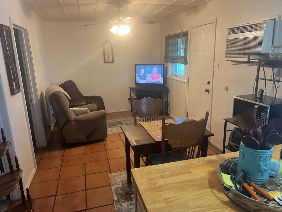 213 Drinkard, Eden, TX 76837 - #3