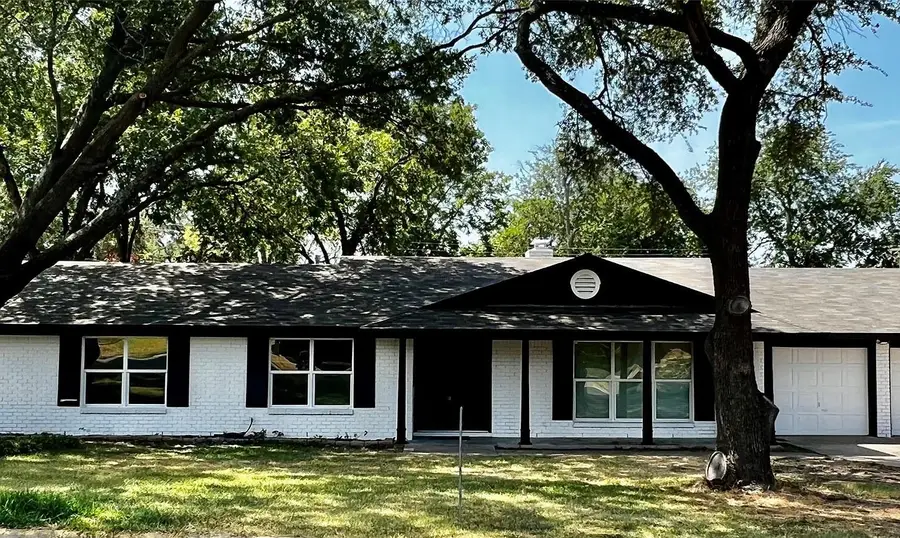 8117 Rush Street, Benbrook, TX 76116 - #3