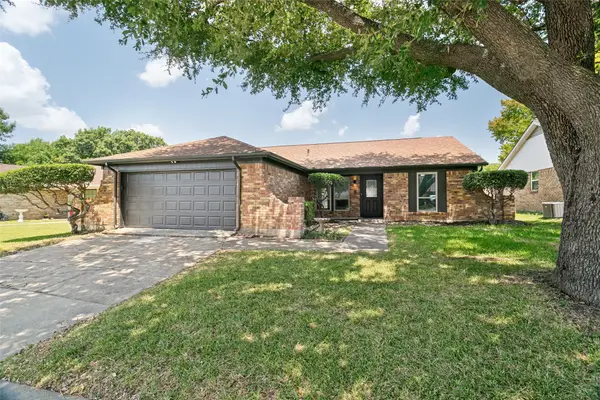 6633 N Park Drive, Watauga, TX 76148