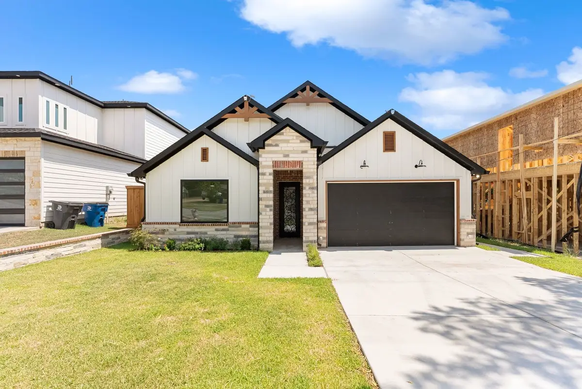1334 E Kiest Boulevard, Dallas, TX 75216 - #1