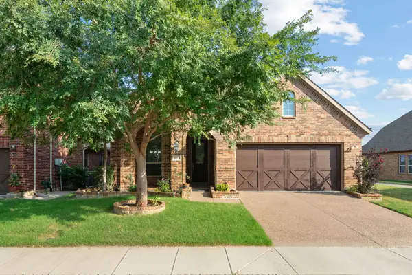 2800 Cole Castle Drive, Lewisville, TX 75056