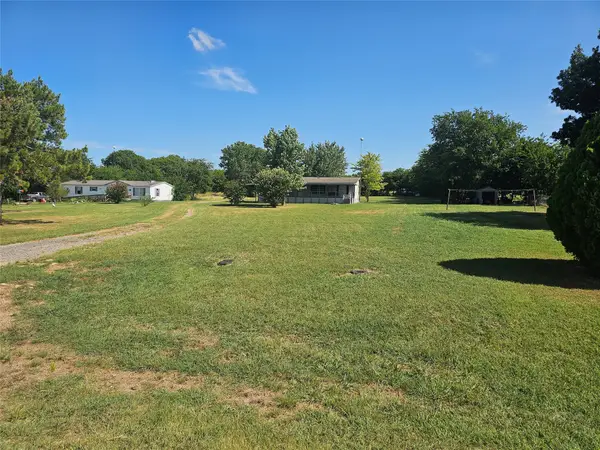 9870 Meadow Ranch Road, Dish, TX 76247