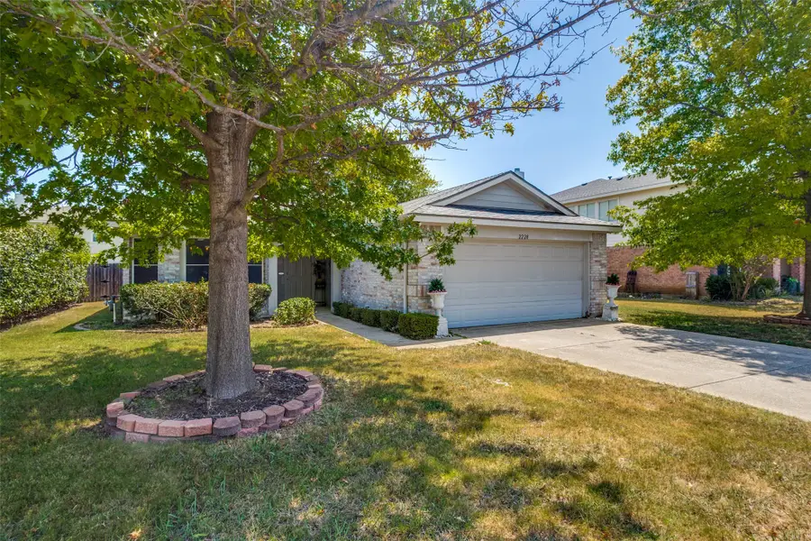 2228 Overlook Lane, Denton, TX 76207 - #2