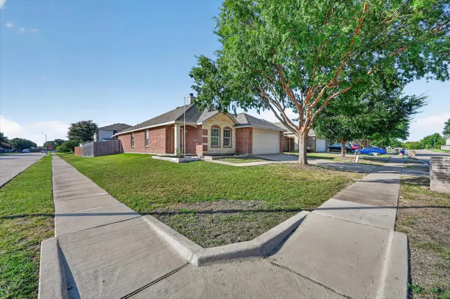 1337 Gayle Street, Burleson, TX 76028 - #3
