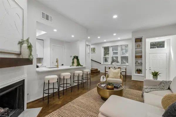 4006 Holland Avenue #B, Dallas, TX 75219