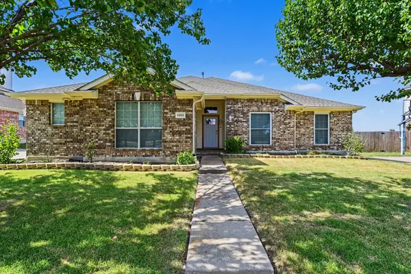1302 Buckingham Drive, Forney, TX 75126