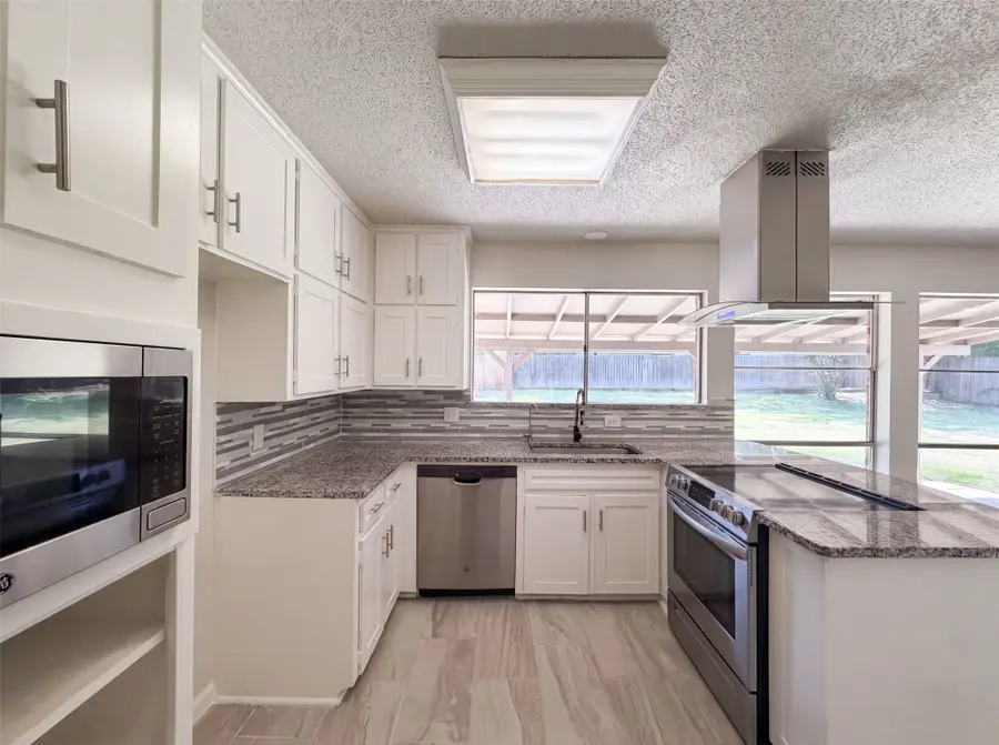 2136 Mountainview Drive, Hurst, TX 76054 - #2