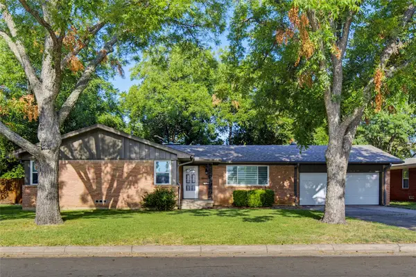 4205 Keeter Drive, North Richland Hills, TX 76180