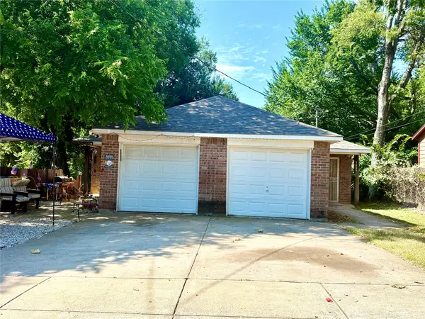 5004 Chapman Street, Fort Worth, TX 76105