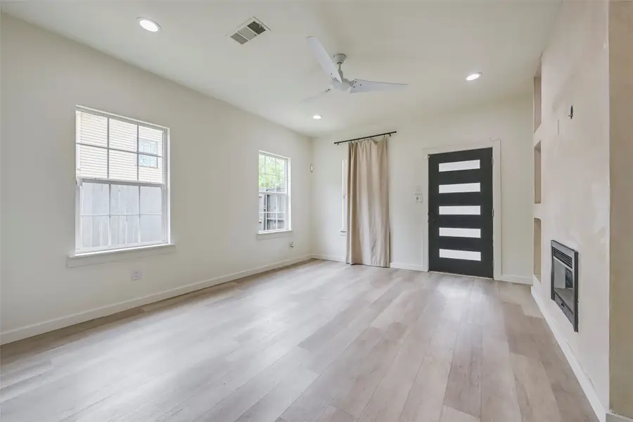 2109 Gould Avenue, Fort Worth, TX 76164 - #3