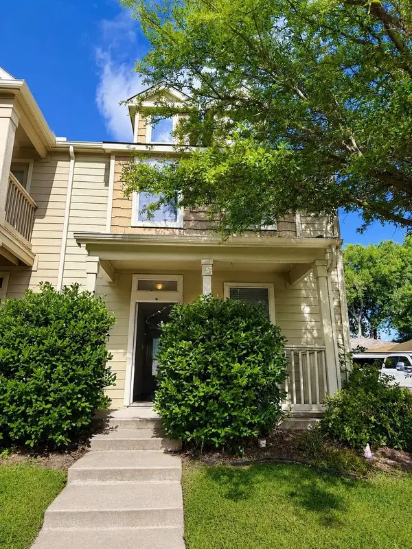 10633 Traymore Drive, Fort Worth, TX 76244