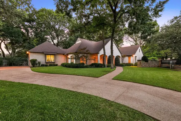 3008 Elm River Drive, Fort Worth, TX 76116
