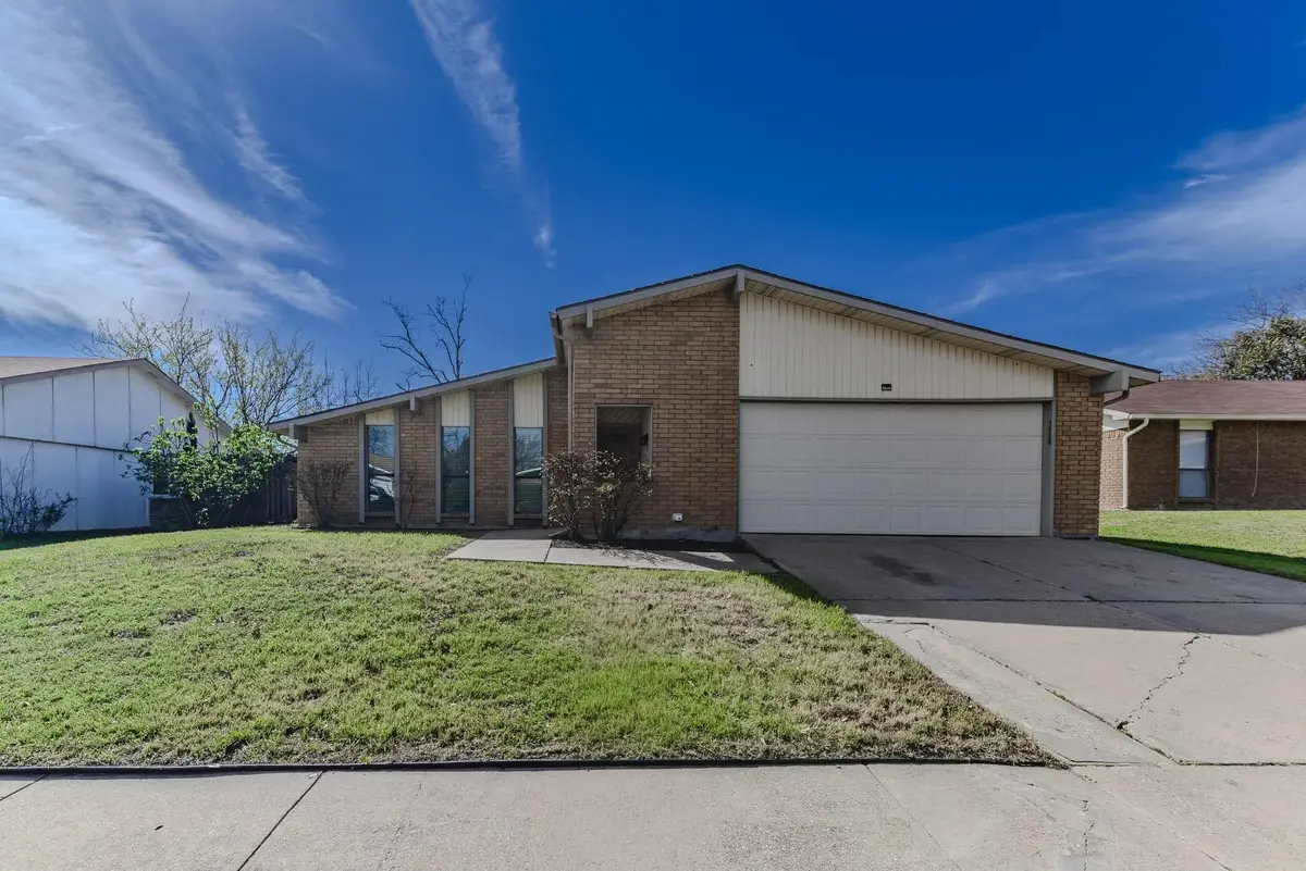 3510 Chamberland Drive, Arlington, TX 76014 - #1