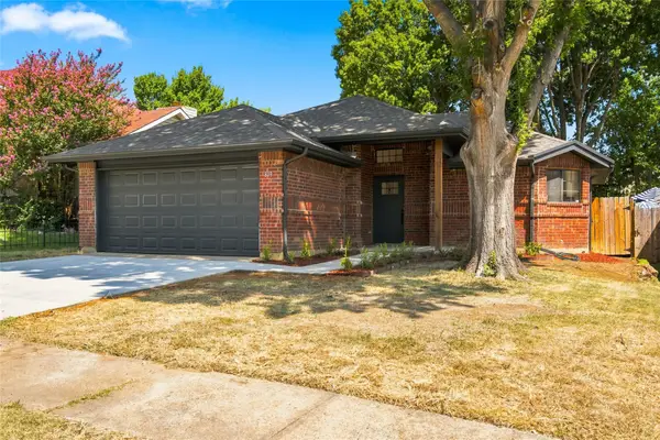 819 Lovingham Drive, Arlington, TX 76017