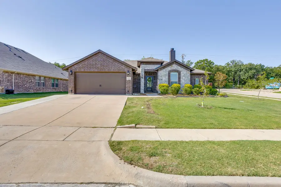 1533 Grassy Meadows Drive, Burleson Joshua, TX 76058 - #2
