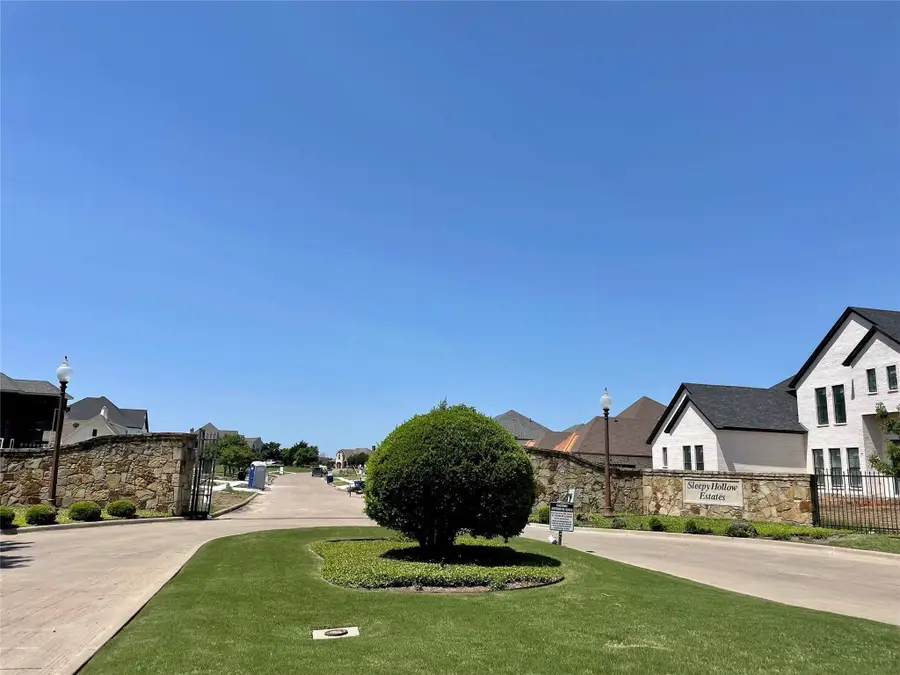 1304 Estate Drive, Ennis, TX 75119 - #3