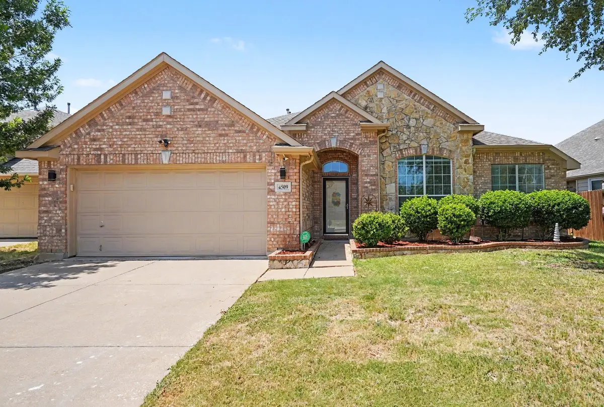 4509 Mallow Oak Drive, Fort Worth, TX 76123 - #1