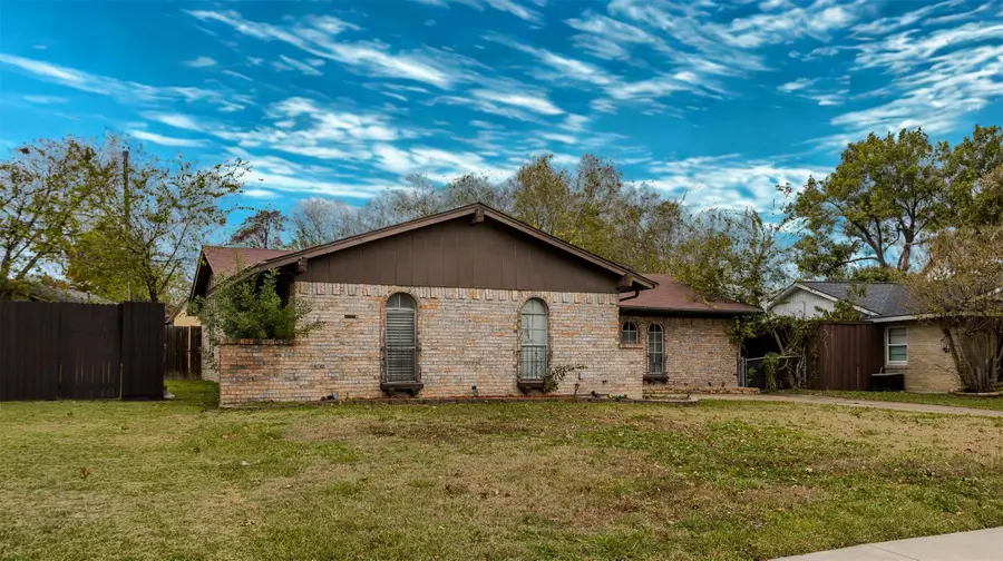 2517 Rosewood Drive, Mesquite, TX 75150 - #2