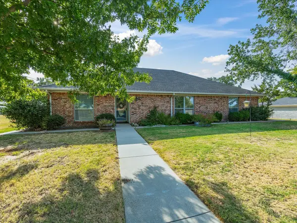 2807 S Lipsey Street, Decatur, TX 76234