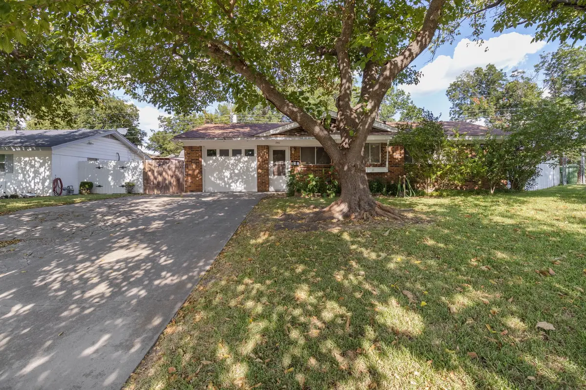 840 Comal Avenue, White Settlement, TX 76108 - #1