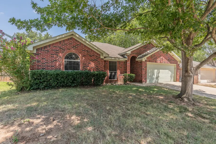 904 Parkhill Drive, Mansfield, TX 76063 - #2