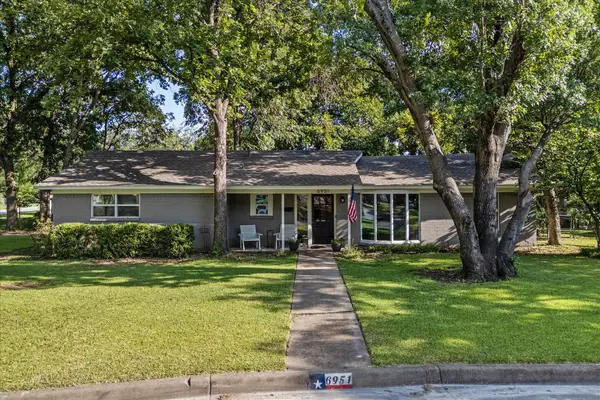 6951 Pinon Street, Fort Worth, TX 76116