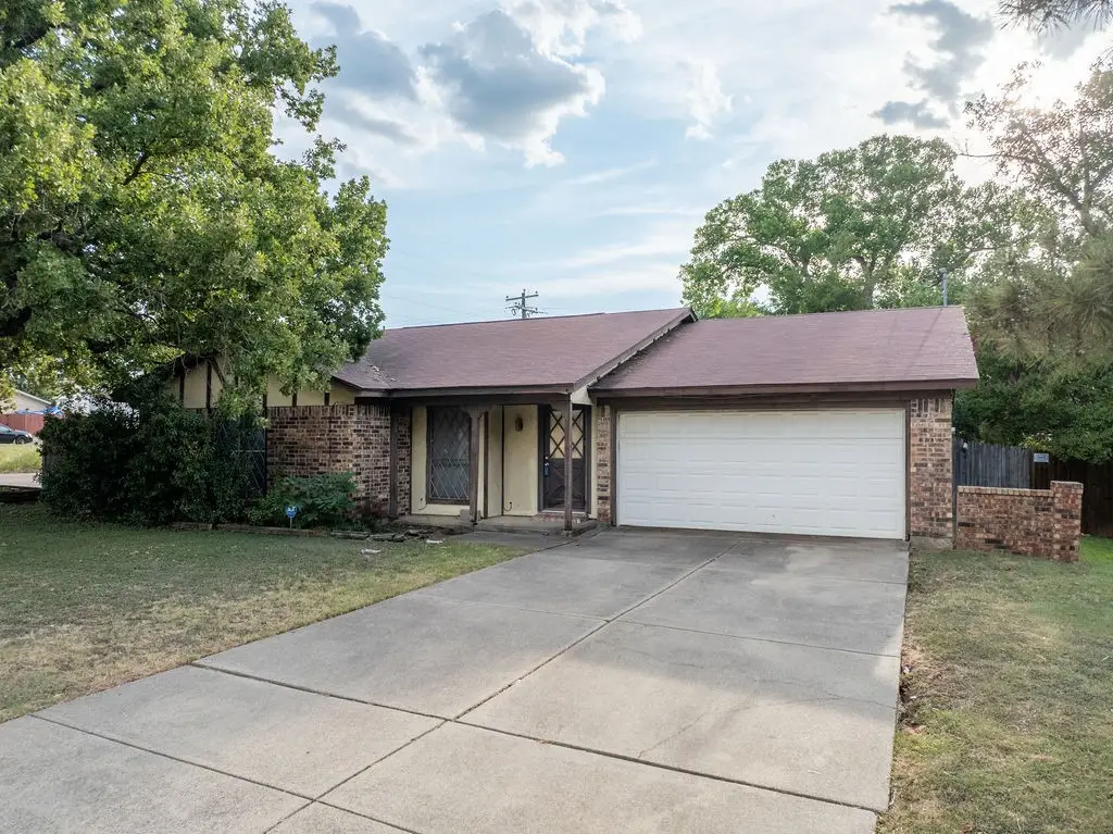 700 Del Mar Lane, Arlington, TX 76012 - #1