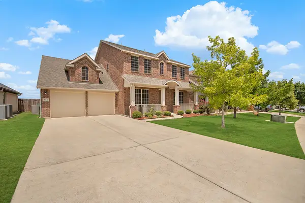 316 Bluffside Trail, Benbrook, TX 76126