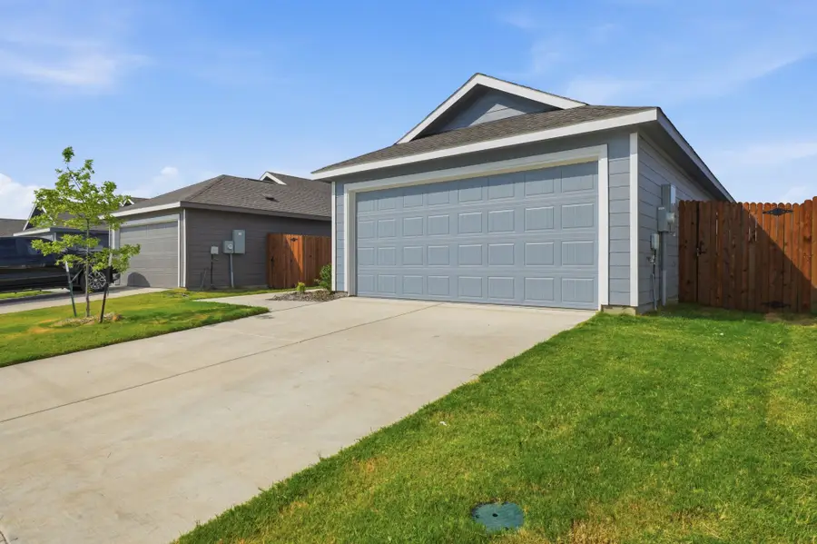205 Poplar Place, Wilmer, TX 75172 - #2
