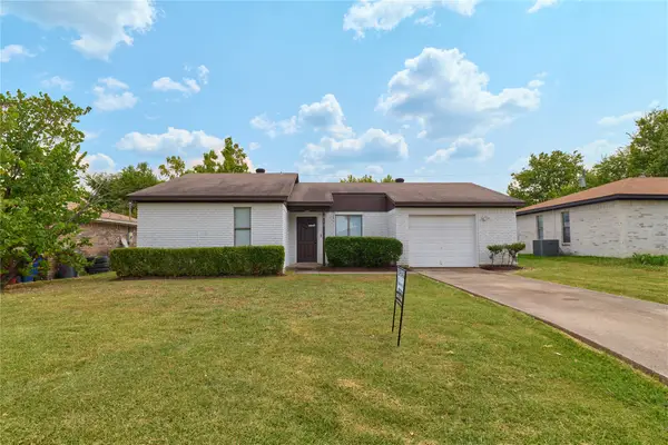 813 Loganwood Drive, Royse City, TX 75189