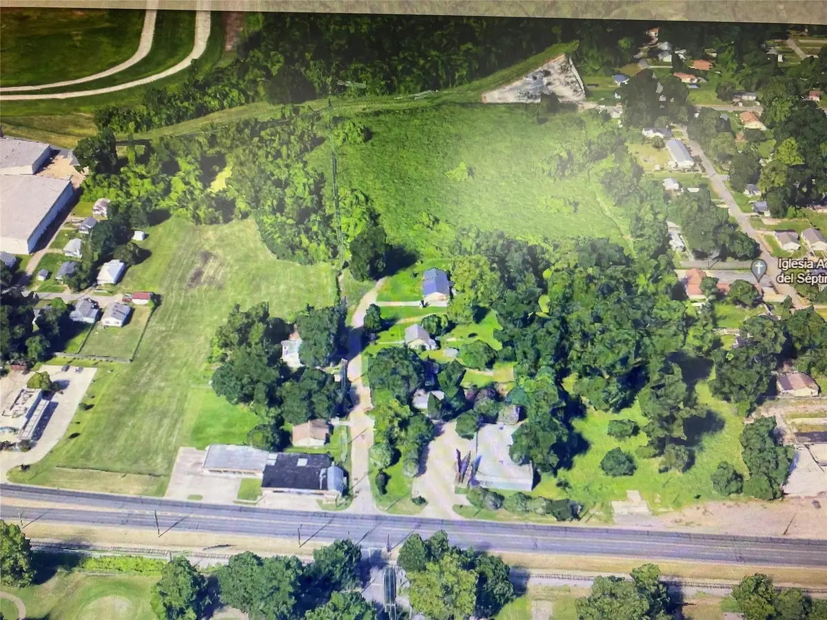 2722 Barksdale Boulevard, Bossier City, LA 71112 - #1
