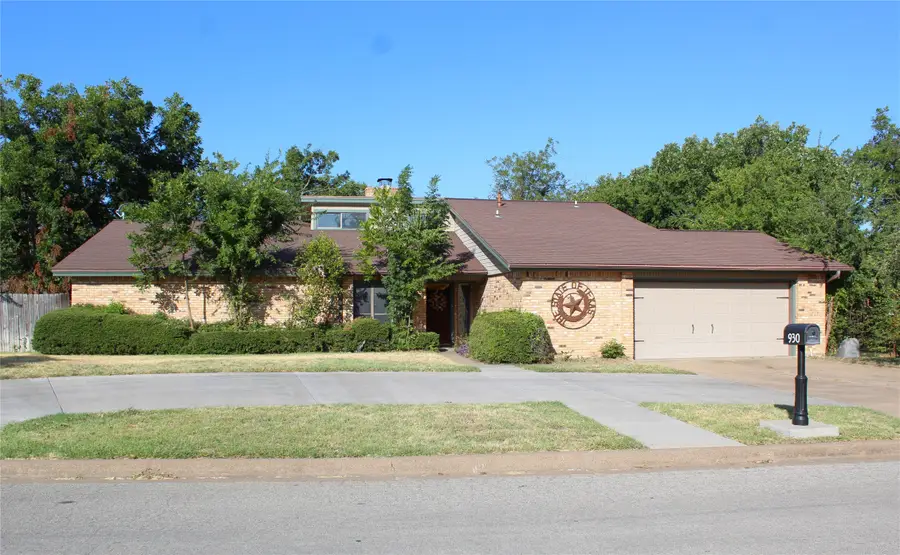 930 N Lydia Street, Stephenville, TX 76401 - #2