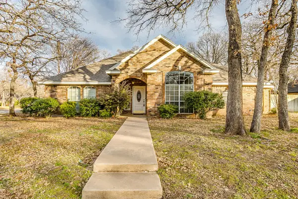 901 Evandale Road, Burleson, TX 76028