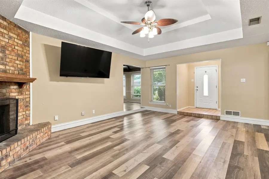 135 Meadow Ridge Drive, Cedar Hill, TX 75104 - #2