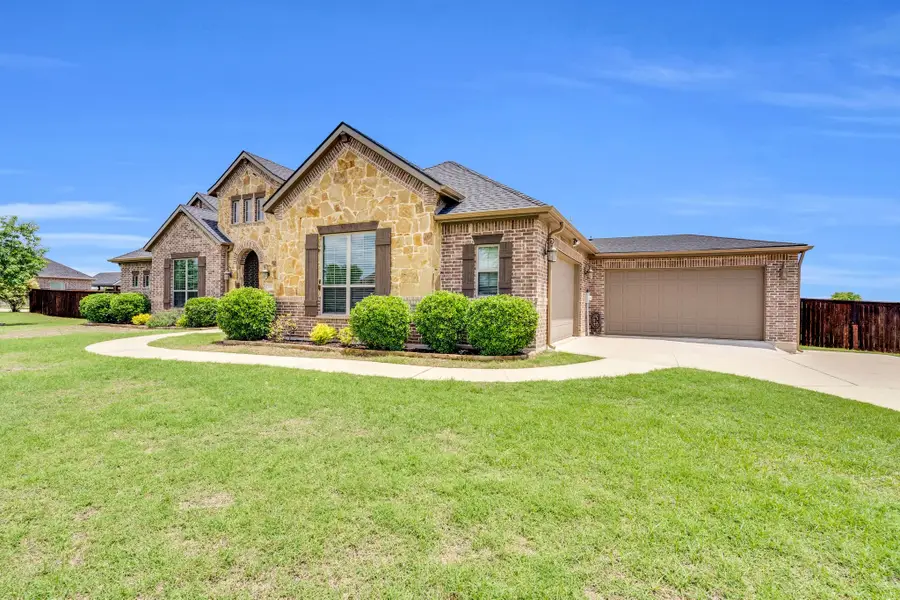 102 Willowbrook Drive, Waxahachie, TX 75165 - #2