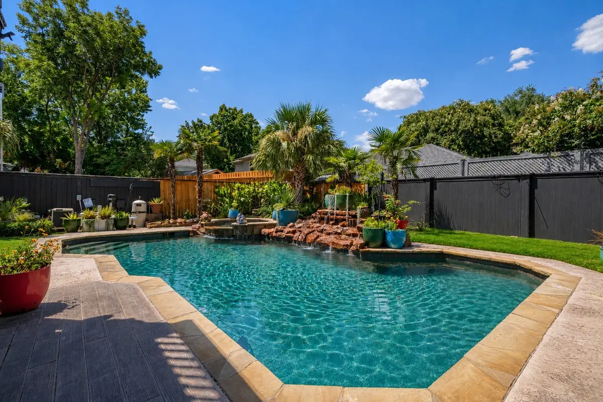2700 Valleywood Drive, Grapevine, TX 76051 - #1