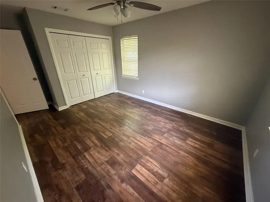 300 S Joyce Street, Lacy Lakeview, TX 76705 - #2