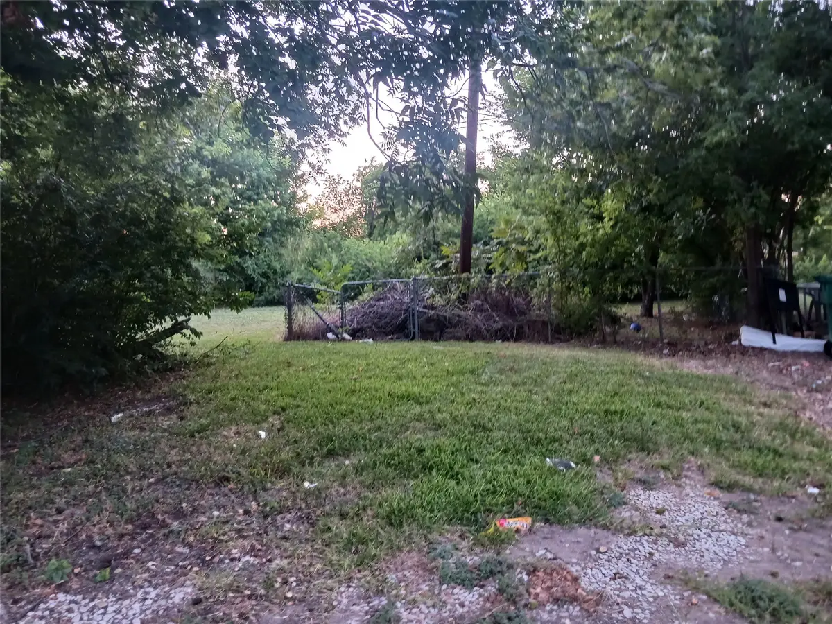 315 E Belt Line Road, Wilmer, TX 75172 - #1