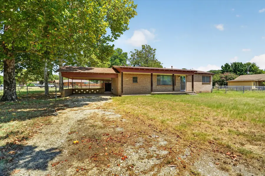 716 Kerry Lane, Azle, TX 76020 - #3