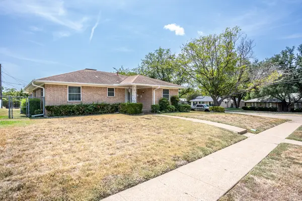 950 Sycamore Lane, Lancaster, TX 75146