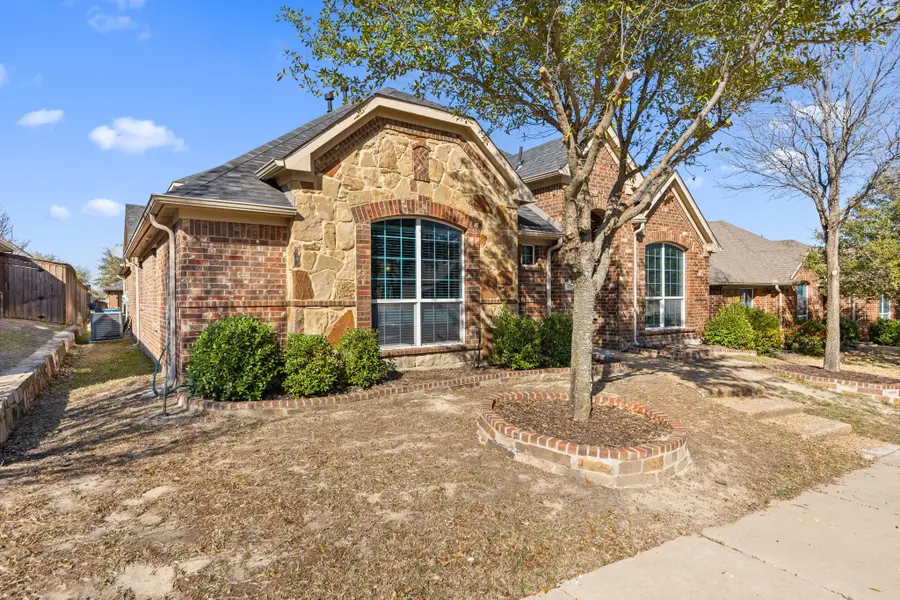 433 Castle Street, Desoto, TX 75115 - #2