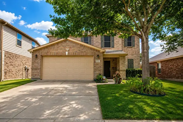 8928 Winding Valley Drive, Fort Worth, TX 76244