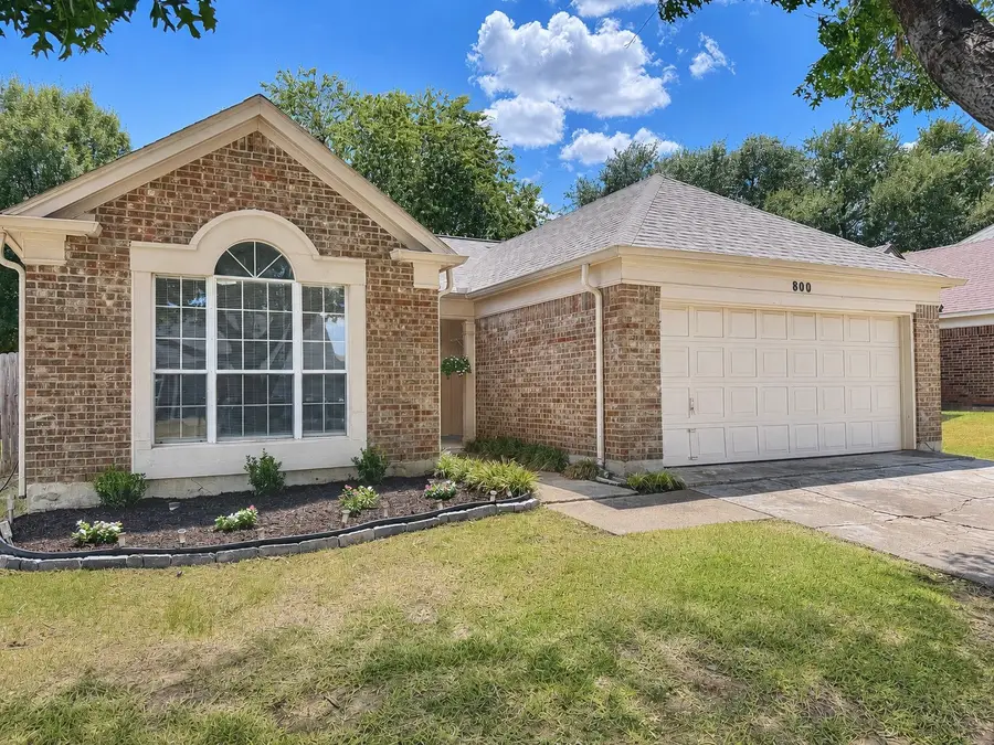 800 Bracken Place, Arlington, TX 76017 - #2
