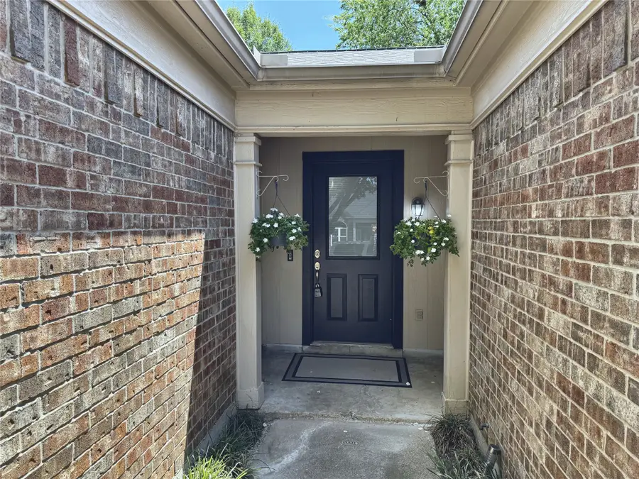 800 Bracken Place, Arlington, TX 76017 - #3