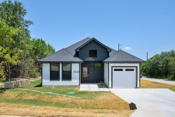 2623 Creekview Drive, Granbury, TX 76048